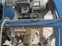 Proefproductieopstelling bestaande uit mengmachine met trechter, diverse spuitkoppen met besturingskast spr... - afbeelding 5 van  14