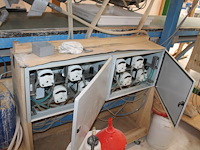 Proefproductieopstelling bestaande uit mengmachine met trechter, diverse spuitkoppen met besturingskast spr... - afbeelding 12 van  14