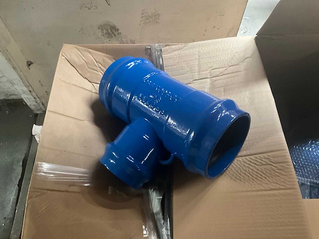 Profec verloop t-stuk 90° nodulair gietijzer ggg40 dn160 (6x) - afbeelding 1 van  4