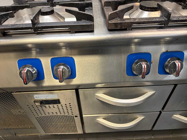 Professioneel 6-pits gasfornuis met friteuse – proline - afbeelding 3 van  8