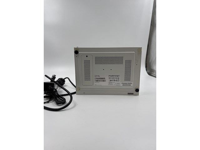 Professionele firewall, fortinet, fortigate 60f, wit, 2020 - afbeelding 2 van  6