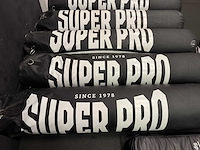 Professionele gym- en bokstraining set – inclusief spinningfiets, bokszakken, fitnessmaterialen & accessoires - afbeelding 8 van  24