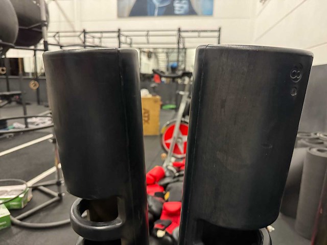 Professionele gym- en bokstraining set – inclusief spinningfiets, bokszakken, fitnessmaterialen & accessoires - afbeelding 19 van  24