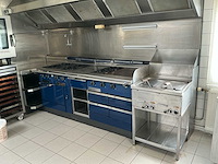 Professionele horeca kooklijn incl. friteuse en afzuigkap