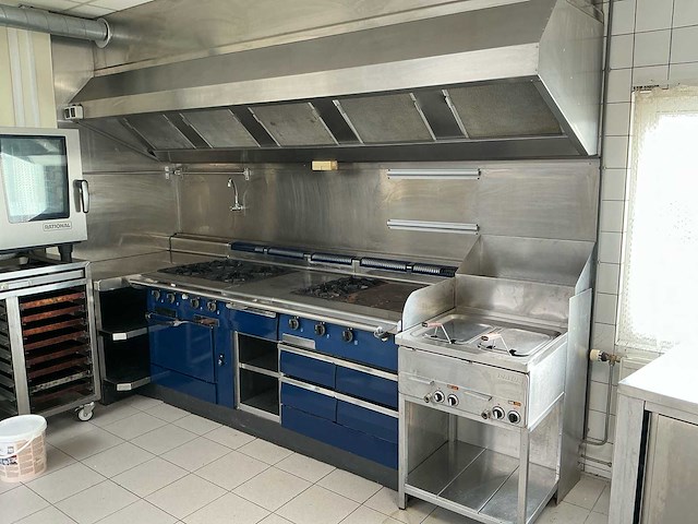 Professionele horeca kooklijn incl. friteuse en afzuigkap - afbeelding 15 van  18