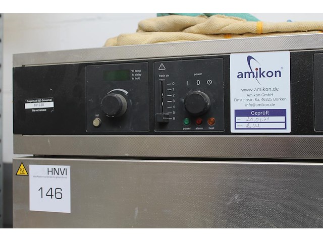 Professionele oven memmert met afzuiging. - afbeelding 2 van  5
