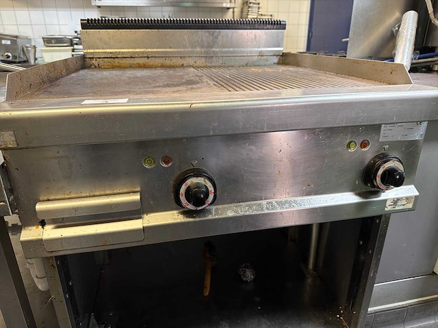 Professionele rvs gas bakplaat / grillplaat - afbeelding 2 van  5