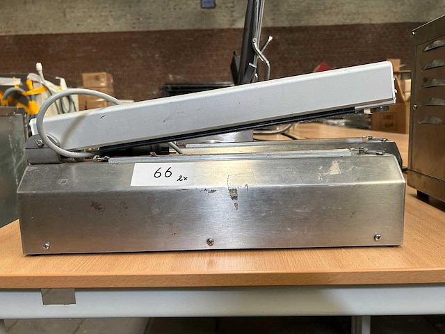 Professionele sealmachine (2x) - afbeelding 1 van  5