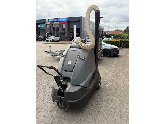 Professionele straatzuiger karcher ic 15/240w municipal 6/adv. bouwjaar 2011 met 240 liter container. met 4... - afbeelding 11 van  12