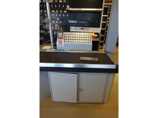 Professionele tabaksdisplay harting - afbeelding 1 van  14