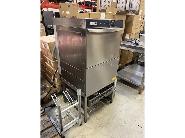 Professionele vaatwasmachine met zeepdispenser en rek zanussi, zl3 - afbeelding 8 van  8