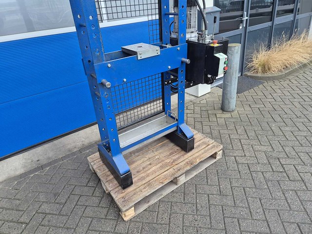 Profi press - 15 ton - brootspers - afbeelding 7 van  15
