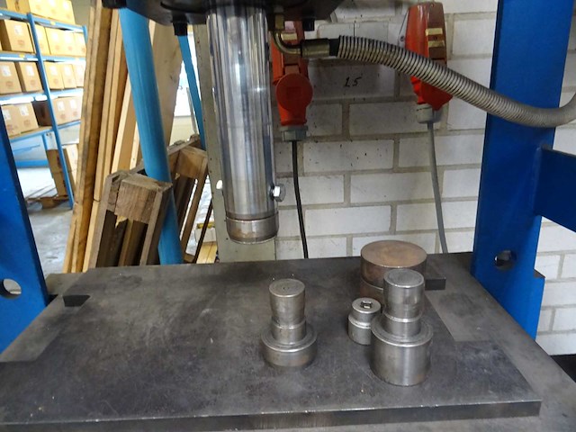 Profi press - m/h m/c 30-v2 - werkplaatspers - afbeelding 3 van  6