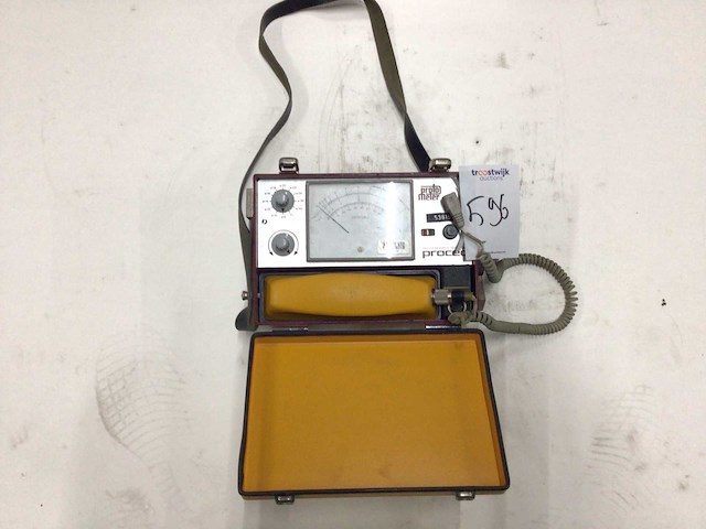 Profometer beton wapeningsdetector - afbeelding 1 van  2