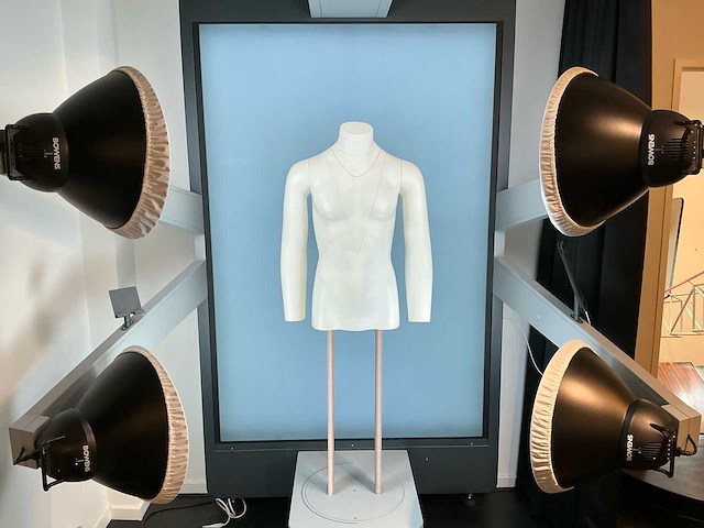 Profoto styleshoots vertical fotografie robot - afbeelding 2 van  28