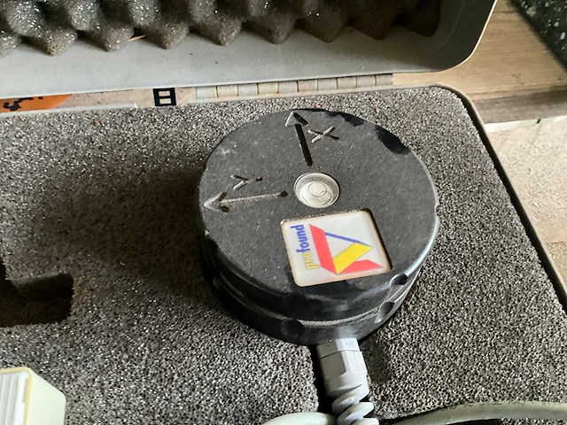 Profound rs232 vibratie monitoring systeem - afbeelding 4 van  4