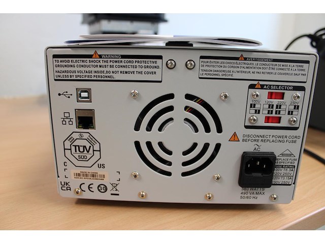 Programmeerbare dc laboratriumvoeding siglent. - afbeelding 4 van  4