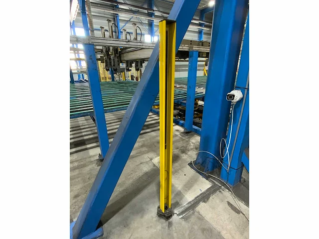 Progress lpr en ekd buigmachine, nettenmagazijn en -transportbank - afbeelding 4 van  34