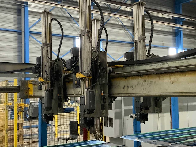 Progress lpr en ekd buigmachine, nettenmagazijn en -transportbank - afbeelding 8 van  34
