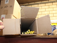 Projectmaterialen w.o. bouten, moeren, ringen en draadeinden op 2 schappen en pallet. - afbeelding 5 van  6