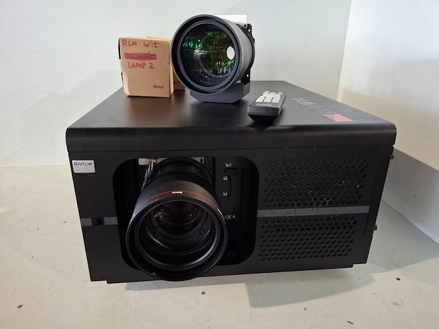 Projector, barco, rlm w14 + hb tld+ zoom sxga+ (2.8-4.5:1 lens), zwart - afbeelding 1 van  11