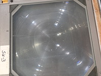 Projector in transportkist en diverse metalen onderdelen - afbeelding 5 van  7
