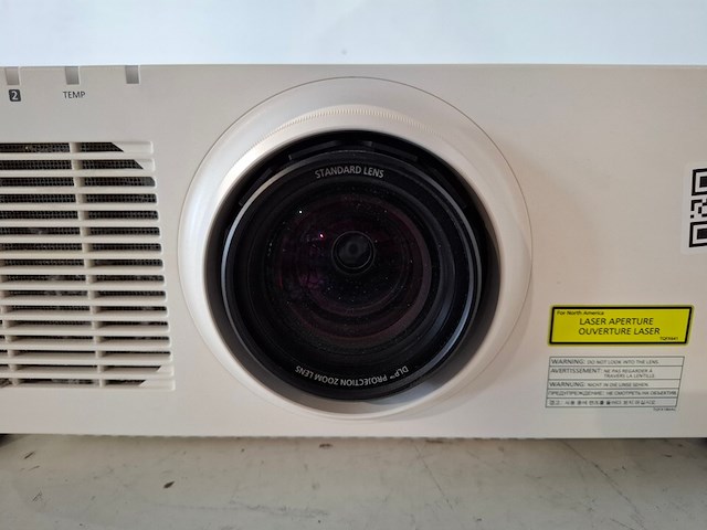 Projector, panasonic, pt-rz970 wit + standard lens, wit - afbeelding 2 van  5