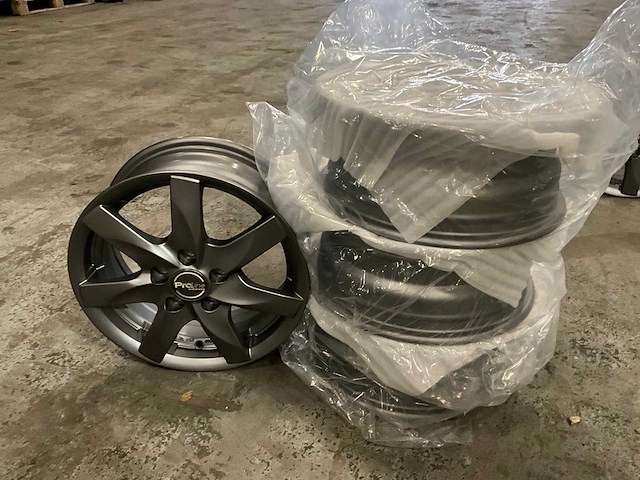 Proline - lichtmetalen velgenset 14 inch 5x100 - afbeelding 1 van  3
