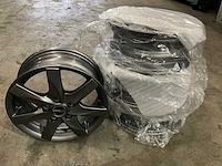 Proline - lichtmetalen velgenset 14 inch 5x100 - afbeelding 1 van  2