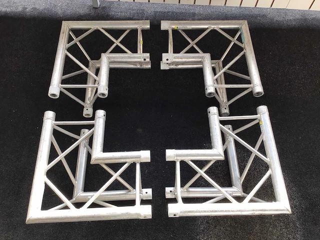 Prolite hoek aluminium trus (4x) - afbeelding 1 van  4