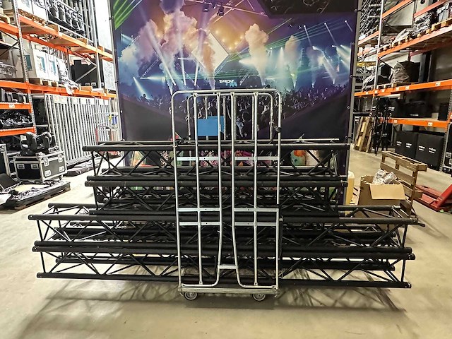Prolyte - h30v black - aluminium trusses (8x) - afbeelding 1 van  3