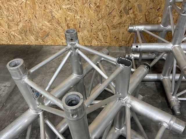 Prolyte aluminium trusdelen - afbeelding 11 van  19