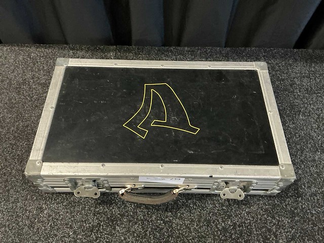 Prolyte aluminium truss pennen kist - afbeelding 3 van  3