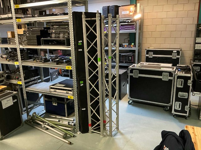 Prolyte driehoek 30cm aluminium truss (2x) - afbeelding 1 van  2