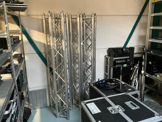 Prolyte driehoek 30cm aluminium truss (3x) - afbeelding 1 van  2