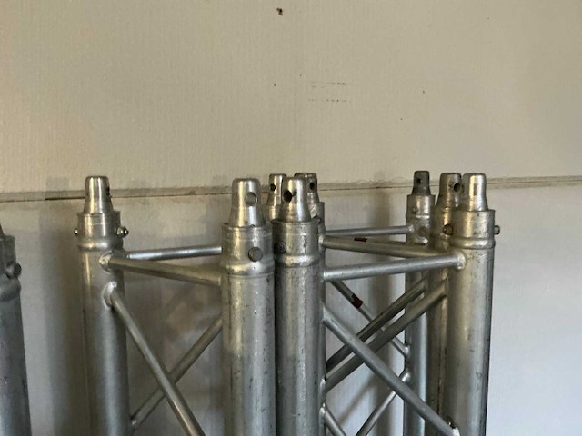 Prolyte driehoek 30cm aluminium truss (3x) - afbeelding 2 van  2