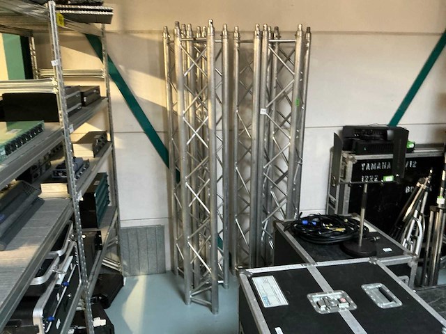 Prolyte driehoek 30cm aluminium truss (3x) - afbeelding 1 van  5