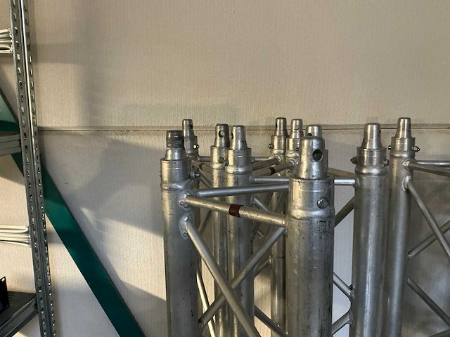 Prolyte driehoek 30cm aluminium truss (3x) - afbeelding 2 van  5