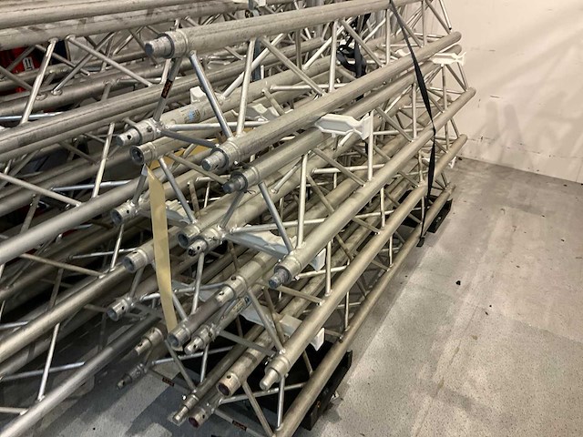 Prolyte / eurotruss aluminium trus (30x) - afbeelding 1 van  8