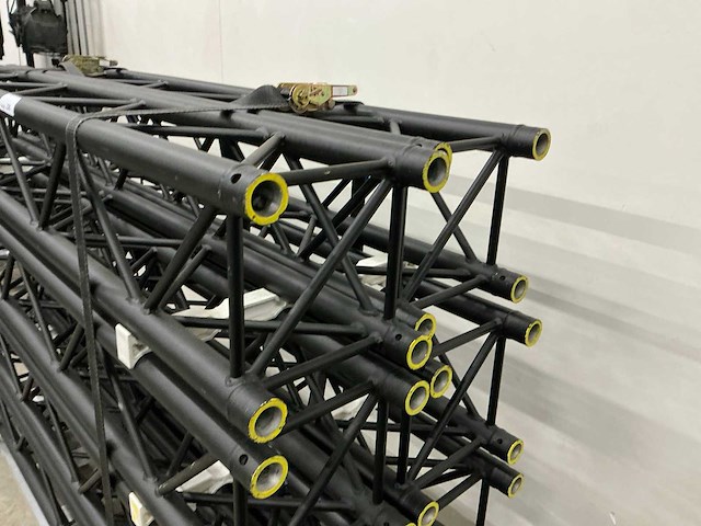 Prolyte h30v 200cm zwart aluminium truss (8x) - afbeelding 3 van  4