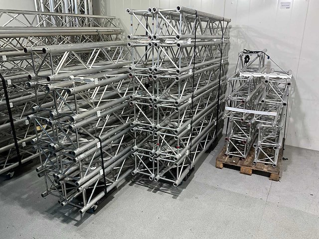 Prolyte h30v aluminium trus (46x) - afbeelding 1 van  11