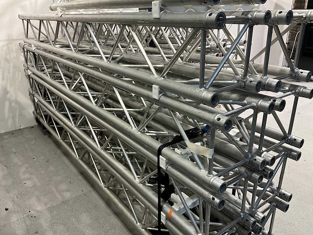 Prolyte h30v aluminium trus (46x) - afbeelding 10 van  11