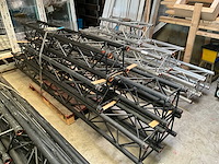 Prolyte h30v black coated aluminium truss (5x) - afbeelding 1 van  5