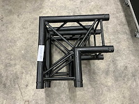 Prolyte h30v c003 90graden zwart aluminium truss corner (2x) - afbeelding 3 van  3