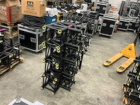 Prolyte h30v c017 zwart aluminium truss boxcorner (4x) - afbeelding 1 van  3