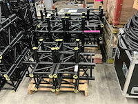 Prolyte h30v c020 zwart aluminium truss boxcorner (6x) - afbeelding 1 van  4