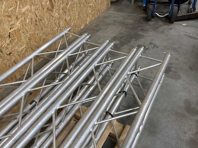 Prolyte h30v-l300 aluminium truss (4x) - afbeelding 8 van  10