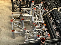 Prolyte h30v silver aluminium truss (4x) - afbeelding 1 van  3