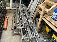 Prolyte h30v silver aluminium truss (6x) - afbeelding 1 van  4