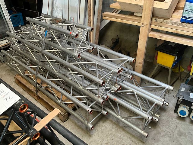 Prolyte h30v silver aluminium truss (6x) - afbeelding 2 van  4